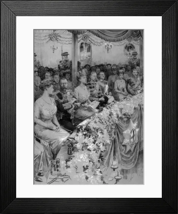 Framed Print : King George V and Queen Mary in a theatre balcony