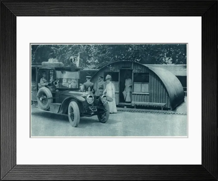 Framed Print : Queen Mary inspects a Nissen hut, 1917 Framed Print : Queen Mary inspects a Nissen hut, 1917