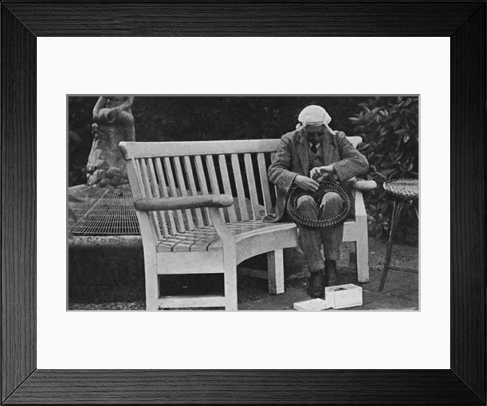 Framed Print : Blind soldier at St Dunstan s