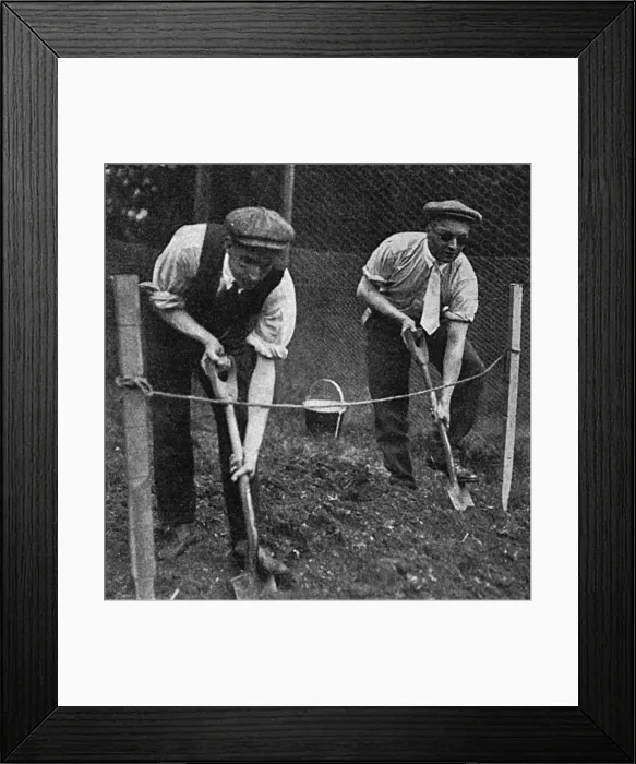 Framed Print : Blind servicemen at St Dunstan s Framed Print : Blind servicemen at St Dunstan s