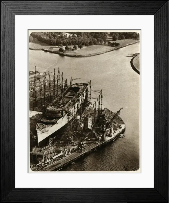 Framed Print : Queen Mary Ocean Liner, in construction Framed Print : Queen Mary Ocean Liner, in construction