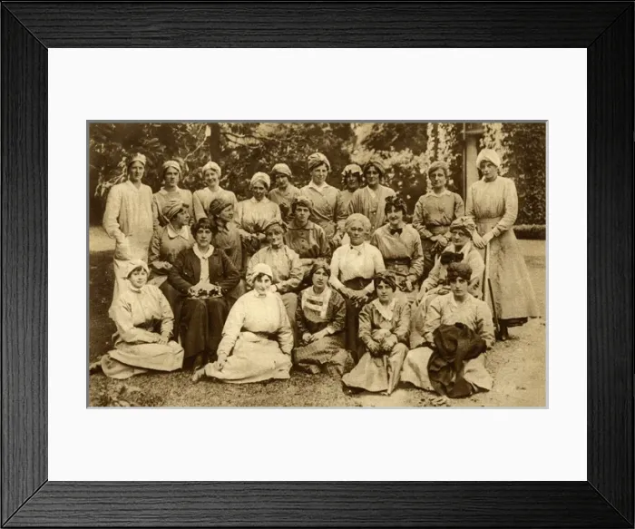 Framed Print : WW1 - Titled Women Munitions Workers