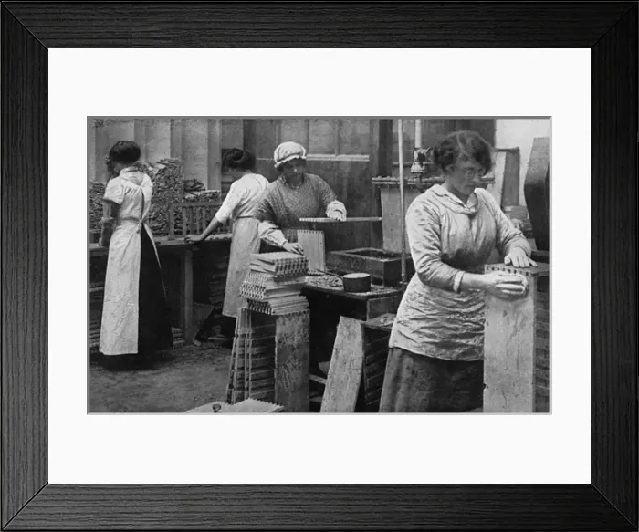 Framed Print : Girls at work making ammunition boxes, WW1