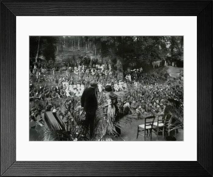 Framed Print : WW1 - Entertaining the Troops - Open Air Concert, France