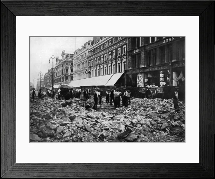 Framed Print : London in 1919 - rebuilding roads outside John Lewis Framed Print : London in 1919 - rebuilding roads outside John Lewis