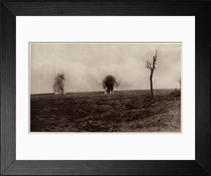 Framed Print : WW1 - Gas attacks near Canadian lines, October 1916 Framed Print : WW1 - Gas attacks near Canadian lines, October 1916
