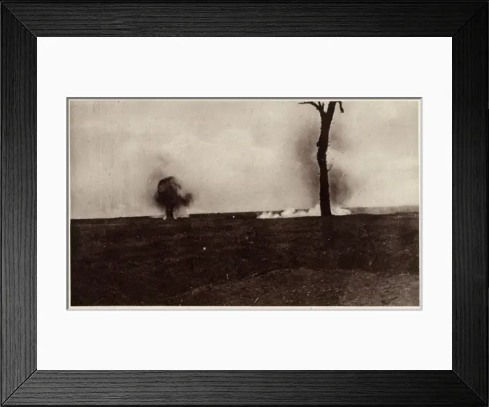 Framed Print : WW1 - Gas attacks near Canadian lines, October 1916