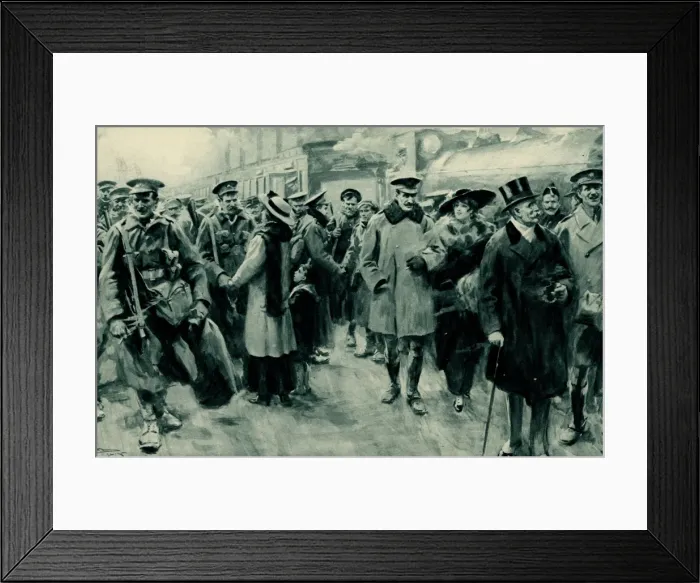 Framed Print : WW1 - Home on leave, Victoria Station, London