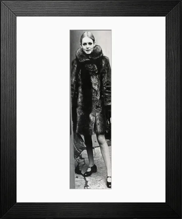 Framed Print : Lesley Twiggy Hornby (1949- ), english actress, model Framed Print : Lesley Twiggy Hornby (1949- ), english actress, model