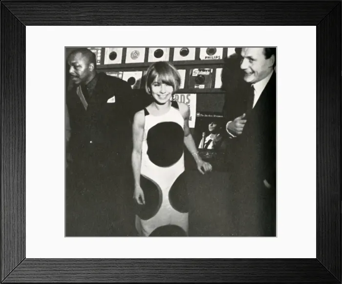 Framed Print : Erica - French pop singer
