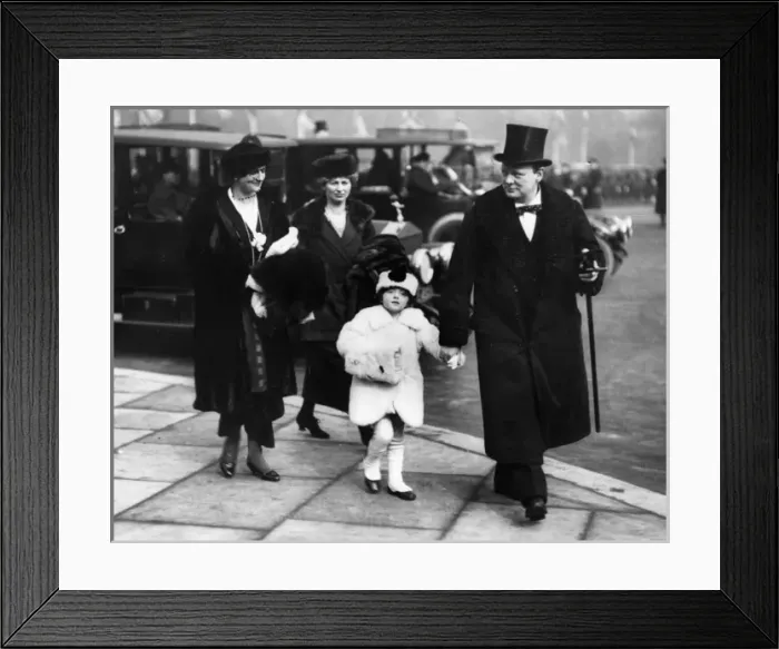 Framed Print : Winston Churchill with daughter C. 1914 Framed Print : Winston Churchill with daughter C. 1914