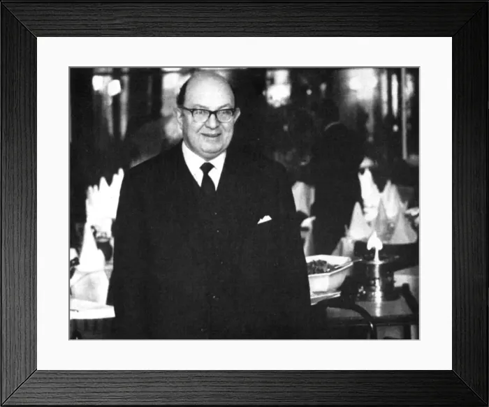 Framed Print : London Life