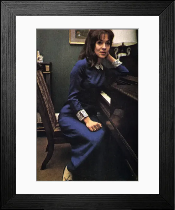 Framed Print : London Life Framed Print : London Life
