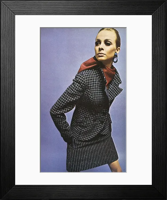 Framed Print : London Life Framed Print : London Life