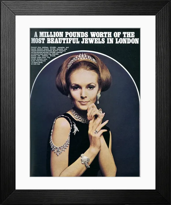Framed Print : London Life jewels presentation Framed Print : London Life jewels presentation