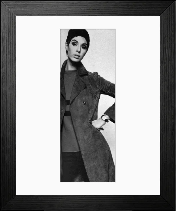 Framed Print : What People Are Wearing - Linda Keith