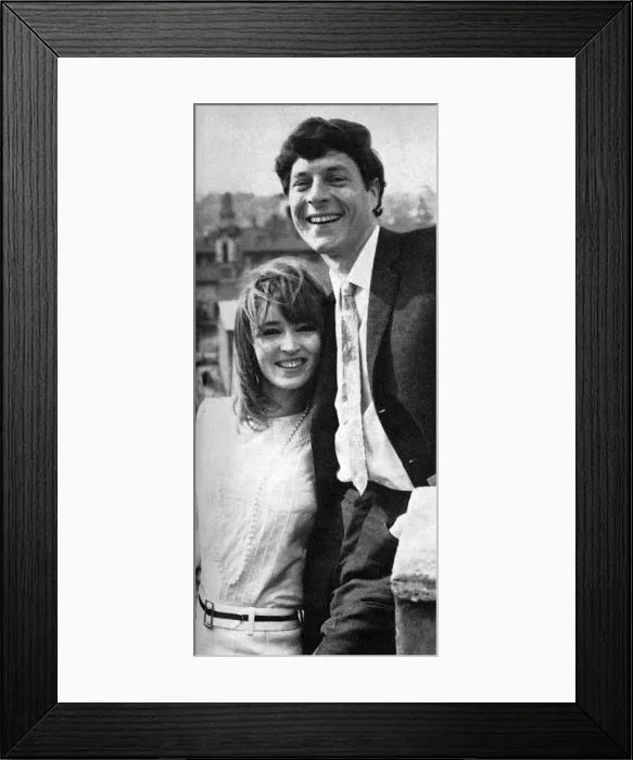 Framed Print : Who People Are Dating - John Paul Getty, Jr. and Talitha Pol Framed Print : Who People Are Dating - John Paul Getty, Jr. and Talitha Pol