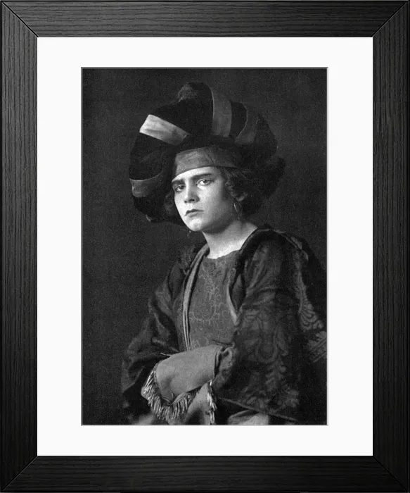 Framed Print : Sir Laurence Olivier aged 15 playing Kate in Taming of Shrew
