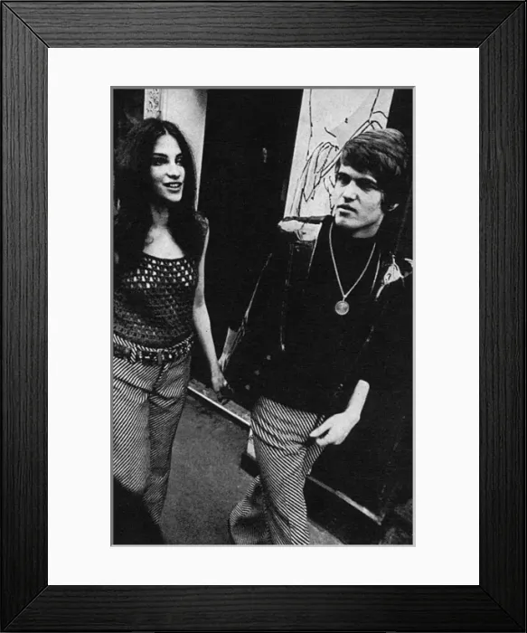 Framed Print : Carnaby street shoppers, 1966 Framed Print : Carnaby street shoppers, 1966