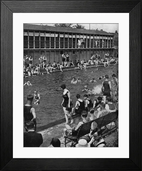 Framed Print : Bathers at the Open Air Baths in Chiswick