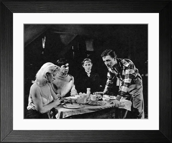 Framed Print : Scene from the play Look Back In Anger by John Osborne Framed Print : Scene from the play Look Back In Anger by John Osborne