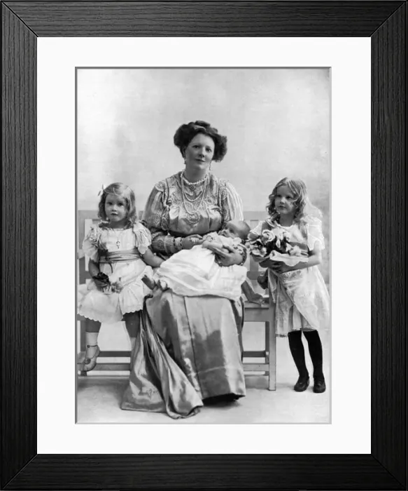 Framed Print : Lady Beauchamp and the Lygon Sisters Framed Print : Lady Beauchamp and the Lygon Sisters