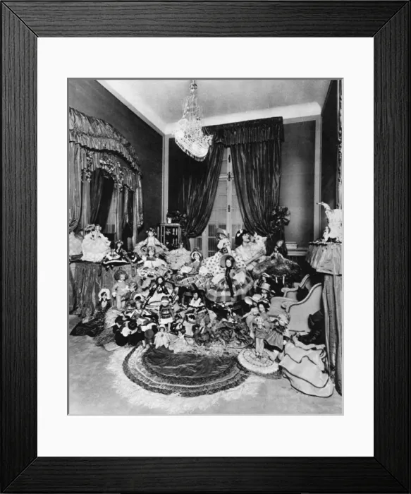 Framed Print : Jenny Dolly and dolls Framed Print : Jenny Dolly and dolls