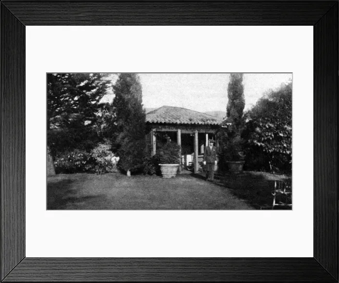 Framed Print : Les Bruyeres, Duke of Connaughts Riviera villa
