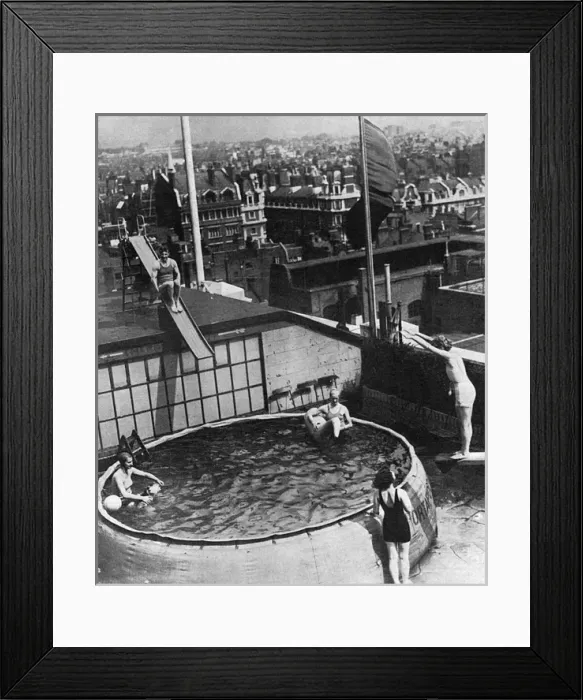 Framed Print : Bathing pool on Selfridges rooftop