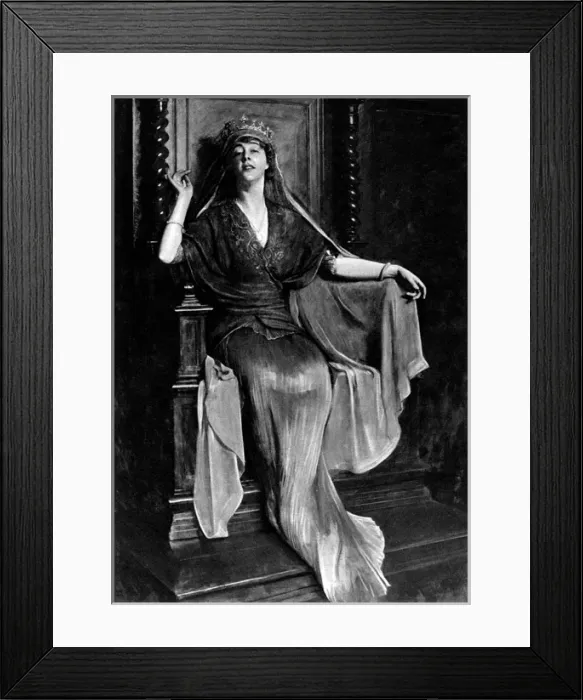 Framed Print : Daisy, Princess of Pless