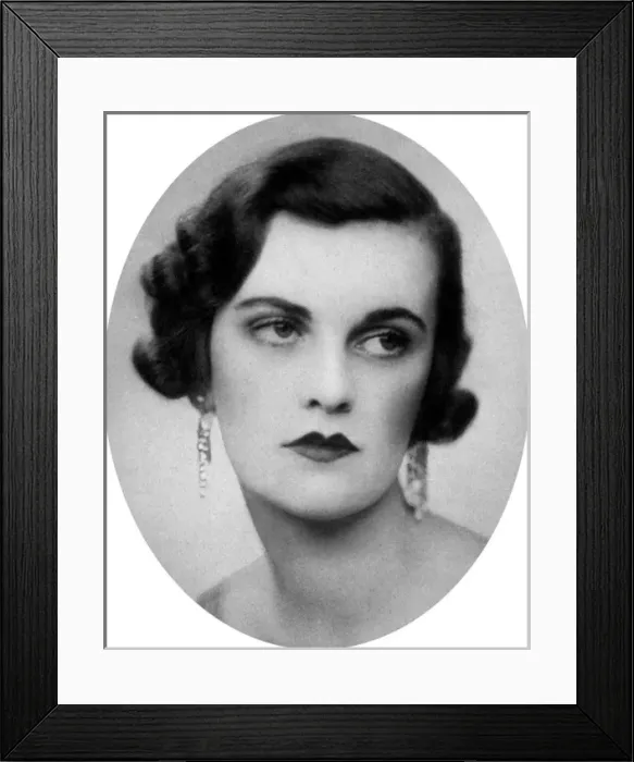 Framed Print : Mrs Charles Sweeny Framed Print : Mrs Charles Sweeny