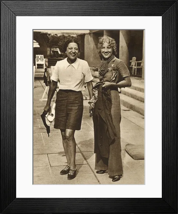 Framed Print : Suzanne Lenglen & Mrs Jay Gould at Monte Carlo Framed Print : Suzanne Lenglen & Mrs Jay Gould at Monte Carlo