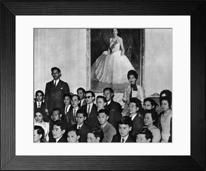 Framed Print : King Bhumibol and Queen Sirikit of Thailand in New Zealand Framed Print : King Bhumibol and Queen Sirikit of Thailand in New Zealand
