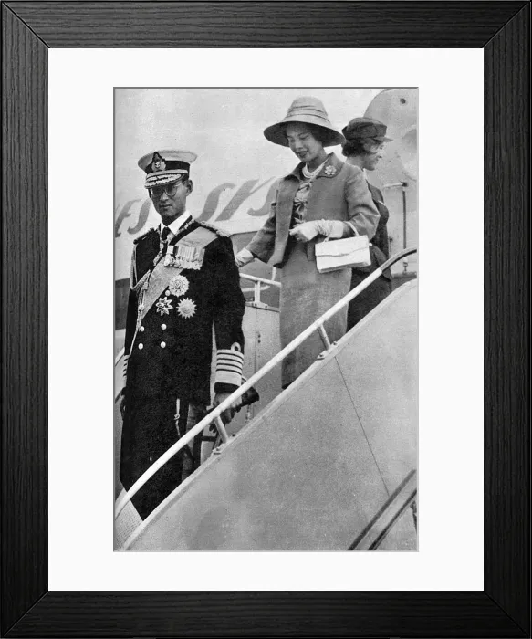 Framed Print : King Bhumibol Adulyadej and Queen Sirikit of Thailand Framed Print : King Bhumibol Adulyadej and Queen Sirikit of Thailand