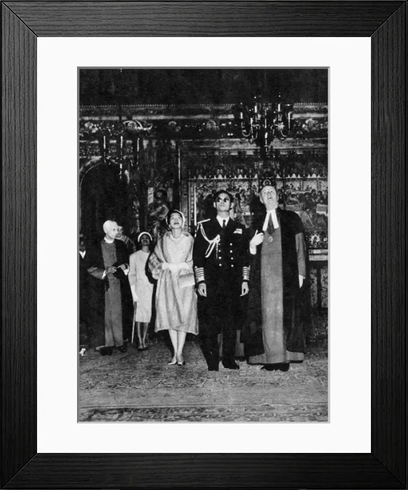 Framed Print : King Bhumibol Adulyadej and Queen Sirikit of Thailand Framed Print : King Bhumibol Adulyadej and Queen Sirikit of Thailand