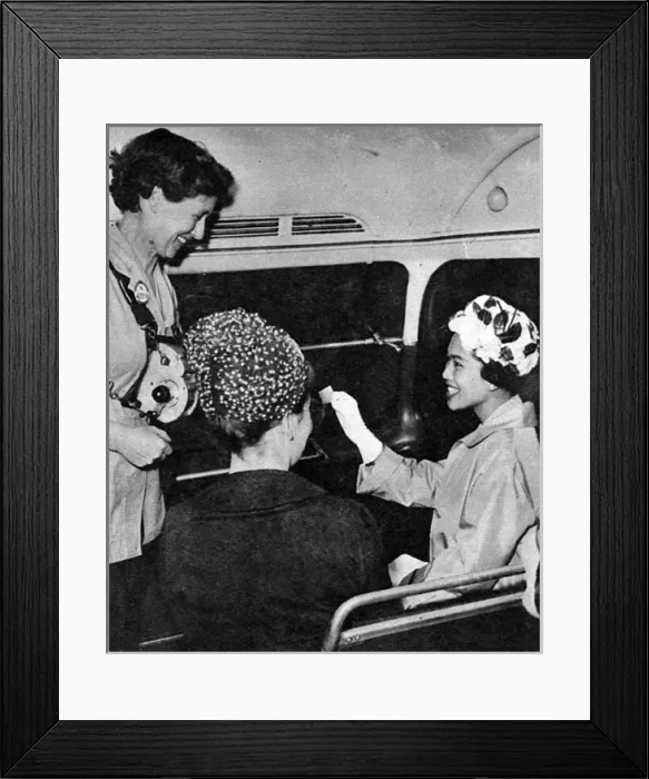 Framed Print : Queen Sirikit of Thailand on a London Bus Framed Print : Queen Sirikit of Thailand on a London Bus