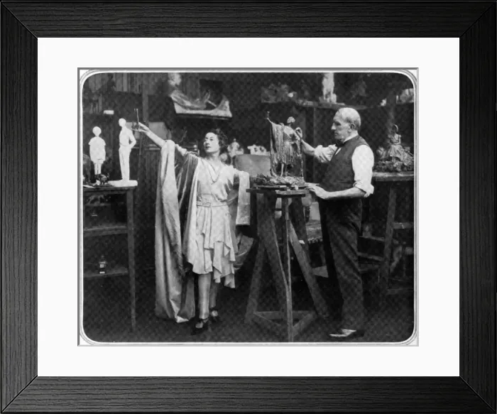 Framed Print : Cecile Sorel poses for Prince Troubetzkoy