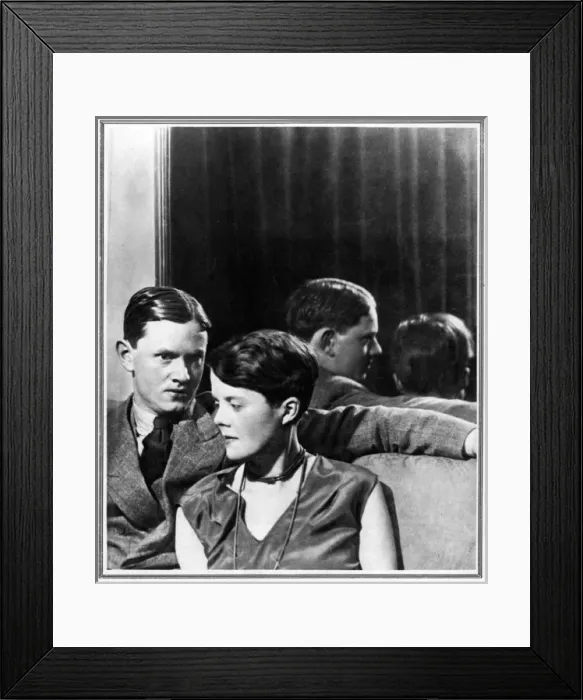 Framed Print : Evelyn Waugh and Evelyn Gardner Framed Print : Evelyn Waugh and Evelyn Gardner
