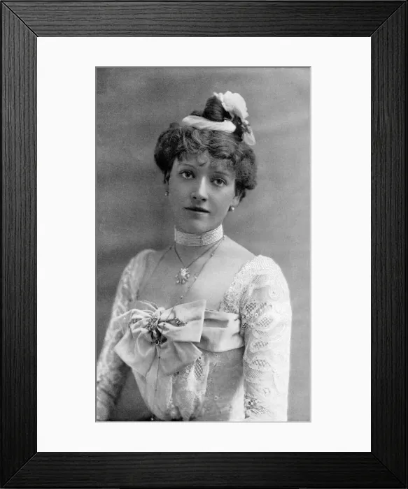 Framed Print : Ruth Vincent Framed Print : Ruth Vincent