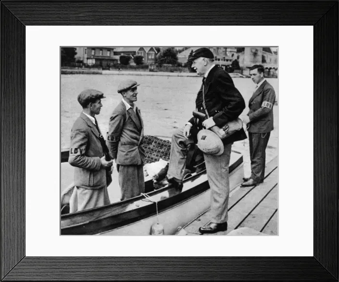 Framed Print : The Home Guard Protecting the Thames Framed Print : The Home Guard Protecting the Thames