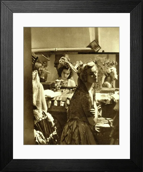 Framed Print : Showgirls at the Windmill Theatre, 1940 Framed Print : Showgirls at the Windmill Theatre, 1940