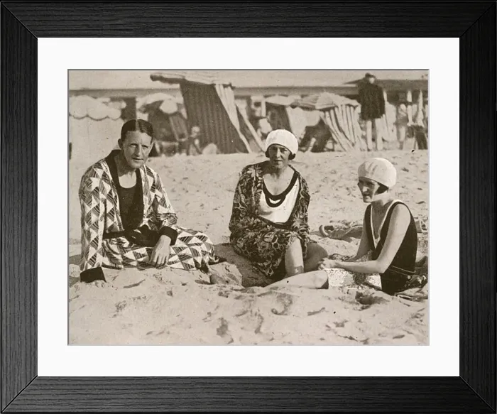 Framed Print : Major Metcalfe, Mrs F. Cripps, and Lady Alexandra Metcalfe Framed Print : Major Metcalfe, Mrs F. Cripps, and Lady Alexandra Metcalfe