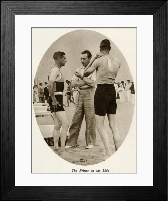 Framed Print : Royal visit to Venice lido, 1932 Framed Print : Royal visit to Venice lido, 1932
