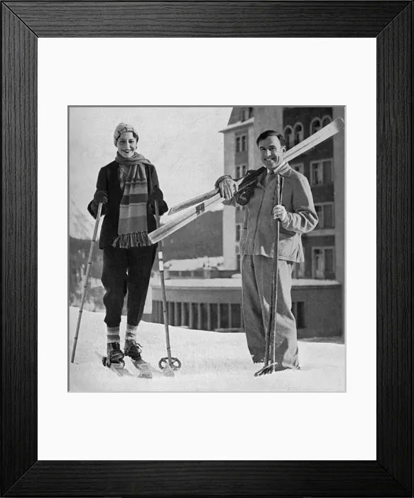 Framed Print : The Mollisons at St. Moritz, 1933 (Amy Johnson) Framed Print : The Mollisons at St. Moritz, 1933 (Amy Johnson)