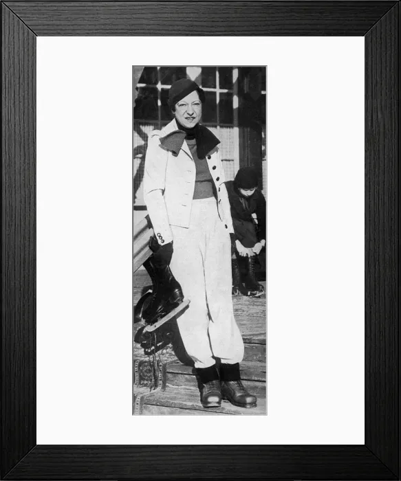 Framed Print : Suzanne Lenglen at St. Moritz Framed Print : Suzanne Lenglen at St. Moritz