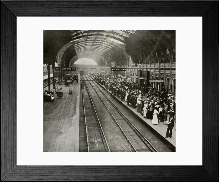 Framed Print : Railway strike 1911: Paddington Station Framed Print : Railway strike 1911: Paddington Station