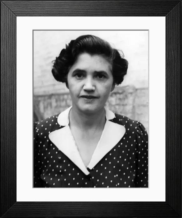 Framed Print : Jennie Lee