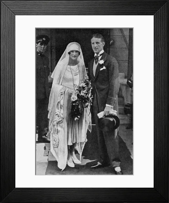Framed Print : Lady Alexandra Curzon marries Major E. D (Fruity) Metcalfe Framed Print : Lady Alexandra Curzon marries Major E. D (Fruity) Metcalfe
