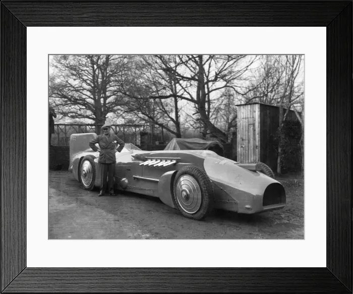 Framed Print : Malcolm Campbell with his Bluebird car, 1933 Framed Print : Malcolm Campbell with his Bluebird car, 1933