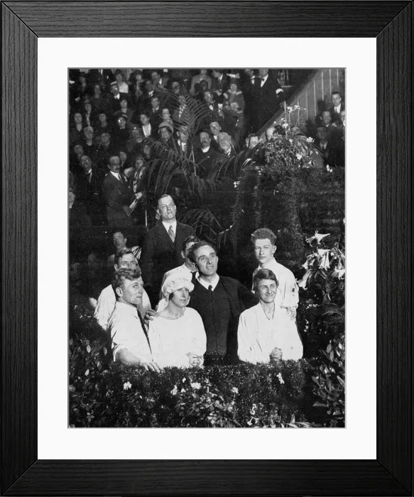 Framed Print : Elim Foursquare Gospel Alliance at the Albert Hall Framed Print : Elim Foursquare Gospel Alliance at the Albert Hall